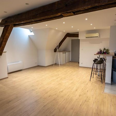 Magnifique Appartement Renove Dans Residence 쏘뮤흐 외부 사진